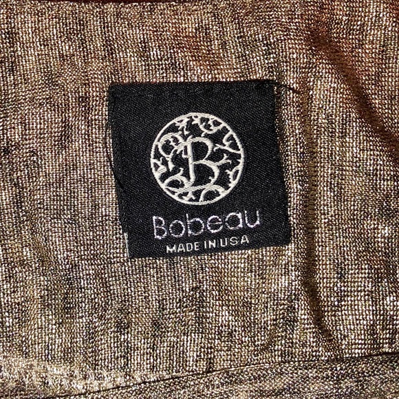 Woman’s Buckle Shirt - Picture 2 of 2